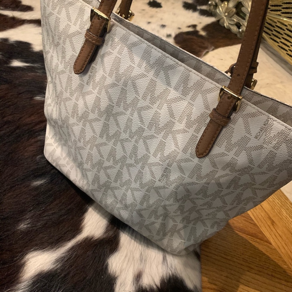 Micheal Kors shoulder bag - Picture 3 of 6